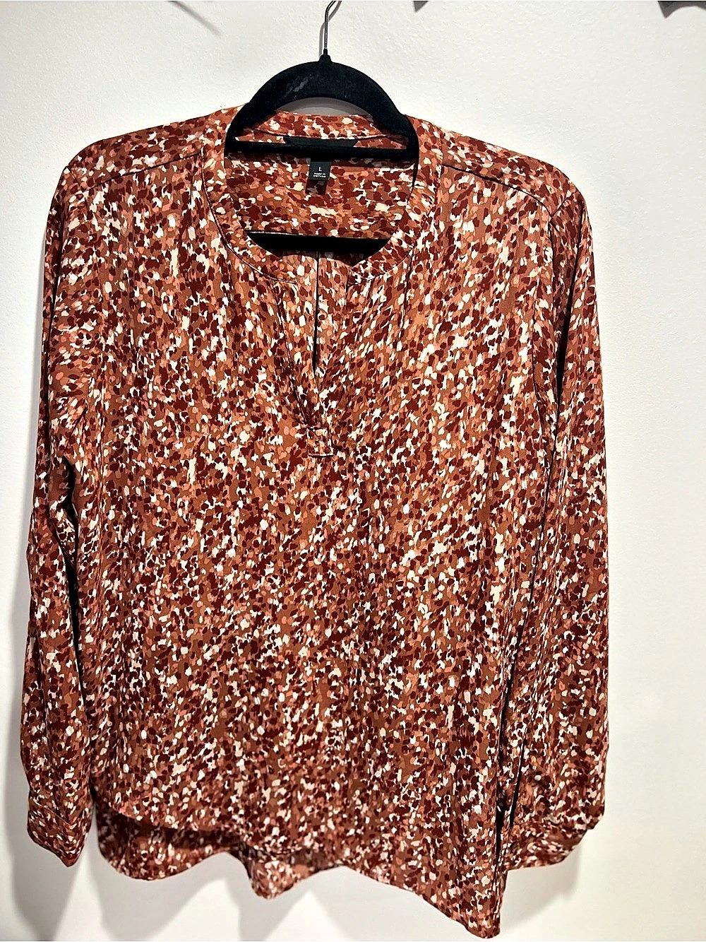 Simply Vera Wang Abstract Print Blouse in Brown & White Like New